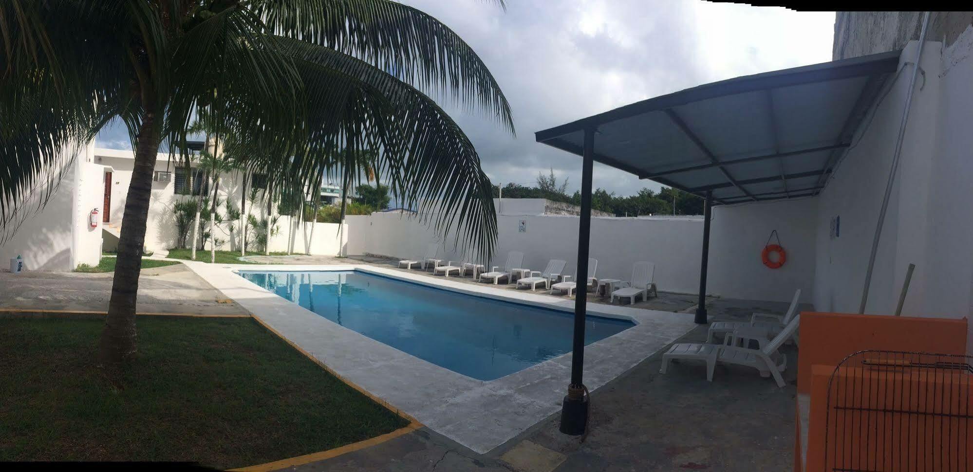 Hostel El Corazon Cancun Exterior photo